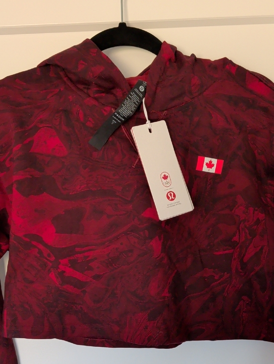 lululemon athletica Sweaters - NWT All Yours Cropped Hoodie Team Canada